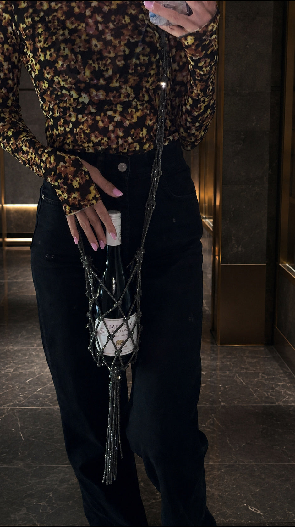 Luxury Rhinestone Macrame Wine Tote – Handcrafted Champagne Bottle Carrier